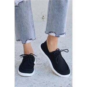 Forever Link‎ Flat Round Toe Lace-Up Sneakers